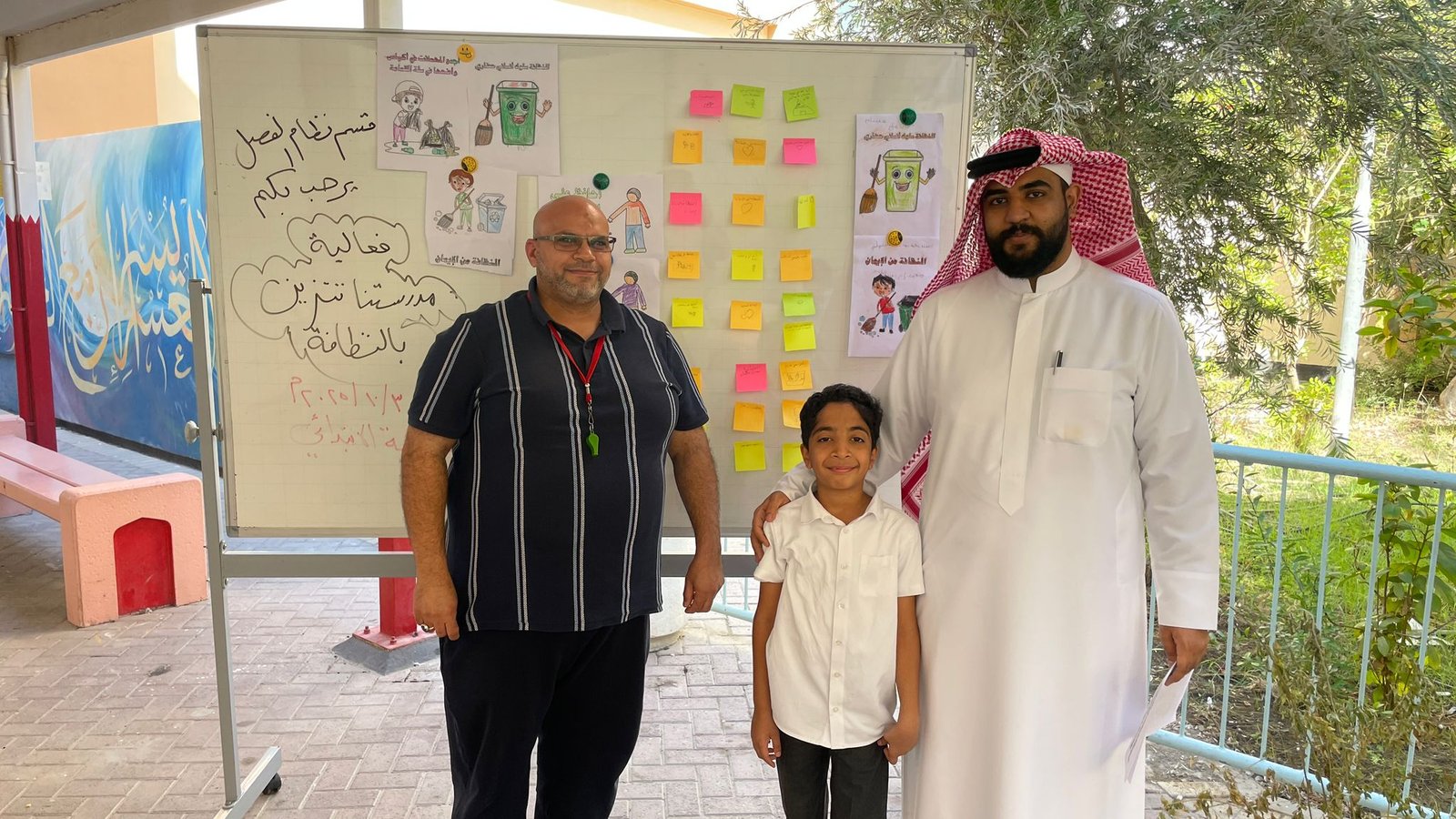 مدرستنا تتزين بالنظافة — شاهد ١٠