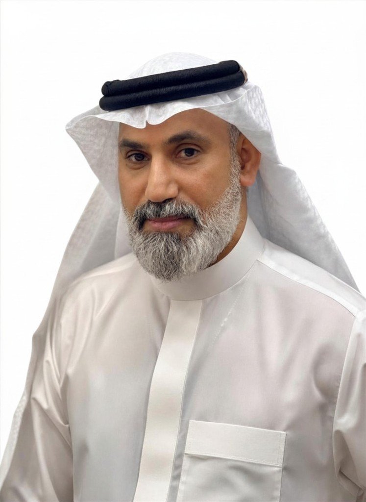 صورة أ. منير علي